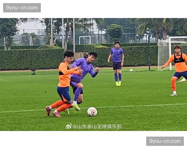 山东泰山热身赛检验进攻组织，年轻球员获展示机会