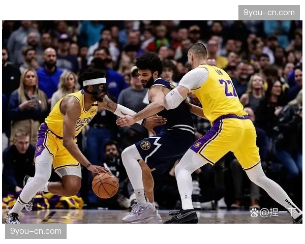 湖人三巨头迎战太阳残阵，主场优势成胜负天平