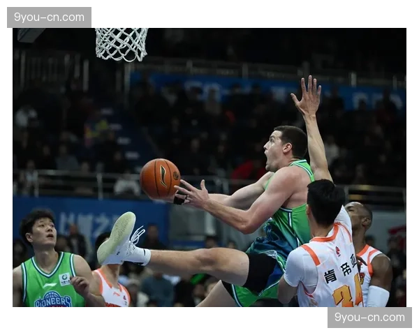 天津先行者对阵江苏肯帝亚，季后赛边缘球队的直接对话