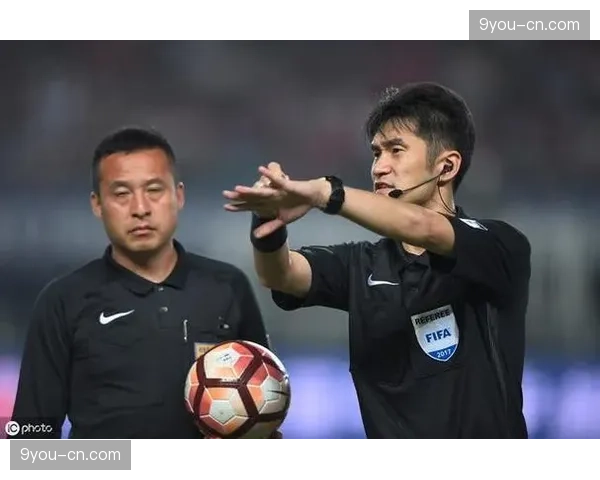 通讯：VAR中心全程开放媒体参观，展示中超裁判决策背后的技术支持流程